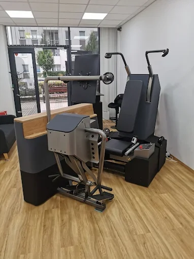 TomFit Hub Kraków – Equipment